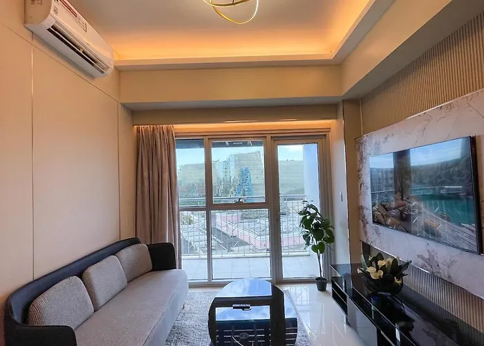 Spacious 1br Near Airport Across Okada, Solaire * Manila