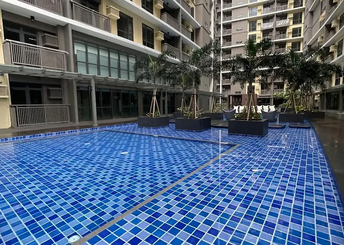 Apartamento Spacious 1br Near Airport Across Okada, Solaire