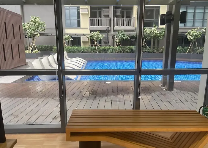 Spacious 1br Near Airport Across Okada, Solaire *