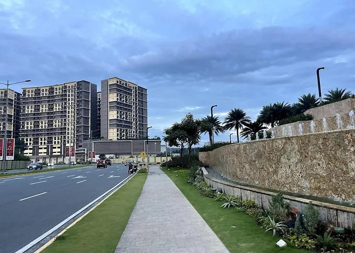 Apartamento Spacious 1br Near Airport Across Okada, Solaire